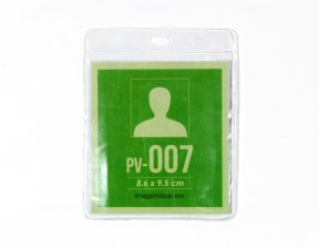 [PV-007] Portagafete vinil 8.6 x 9.5